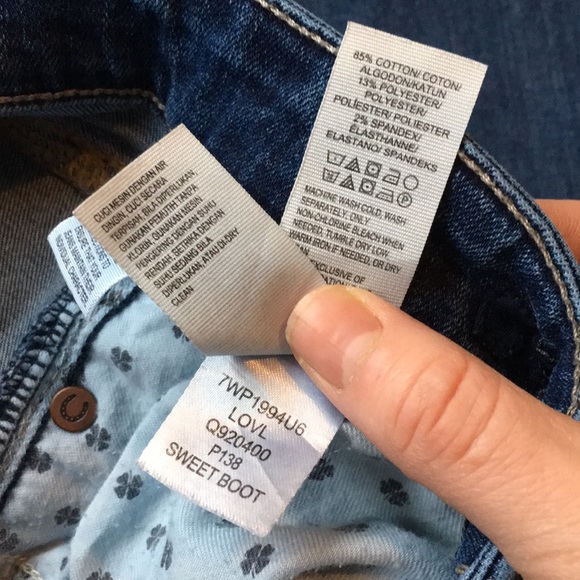 Lucky Brand Boot Cut Jeans - Picture 5 of 6